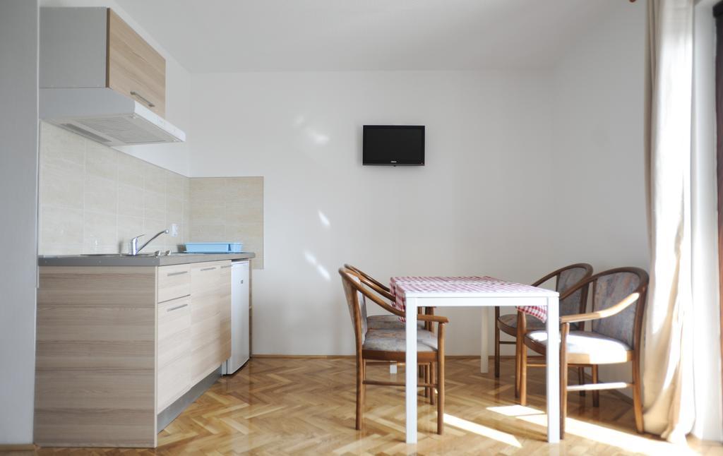 Apartments Deli Vrsi Room photo